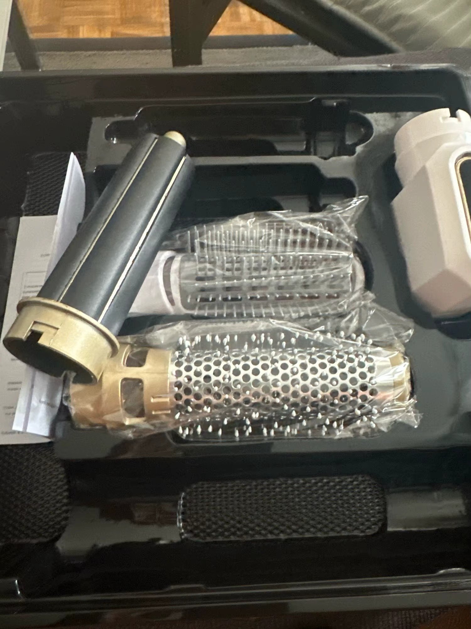 AirBrosse 5-en-1 à la maison